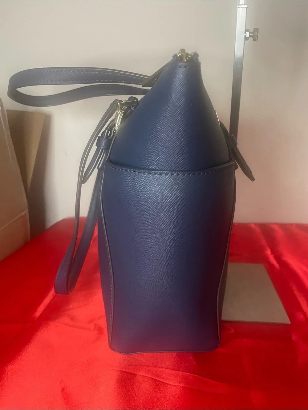 Authentic Michael Kors Purse #098NCOA Charlotte Large Top Zip Tote